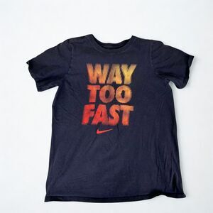 Nike T-Shirt Boys XL Athletic Cut Navy Way Too Fast Graphic Tee Athleisure